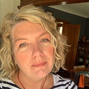 Meet your Posher, Holly